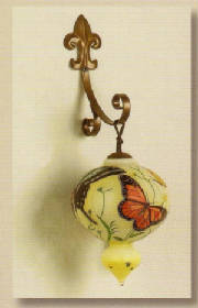 013fleurdeliswallsconce.jpg
